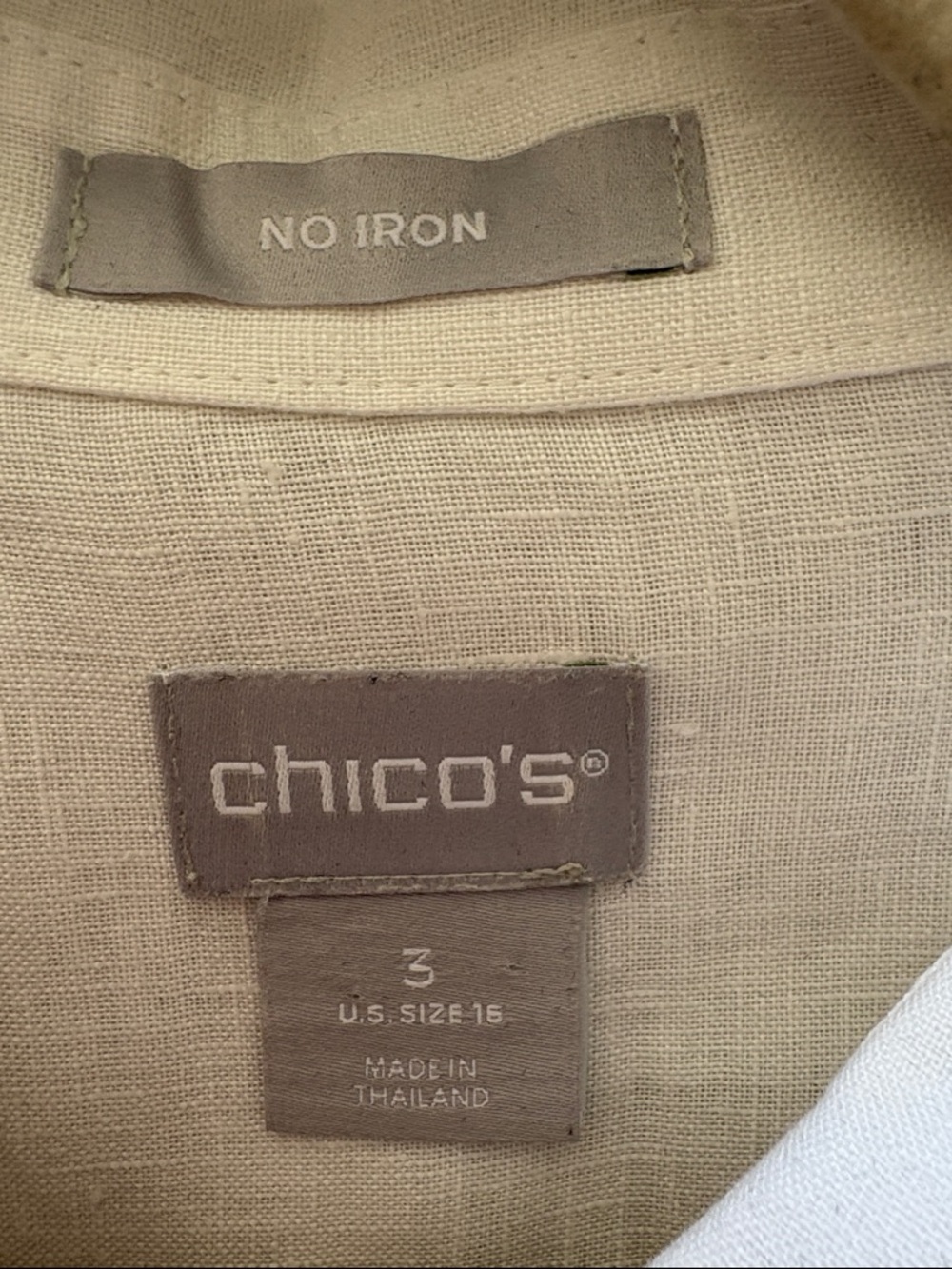 Chico's White Linen Shirt with Fuchsia Floral Print - Picture 4 of 5